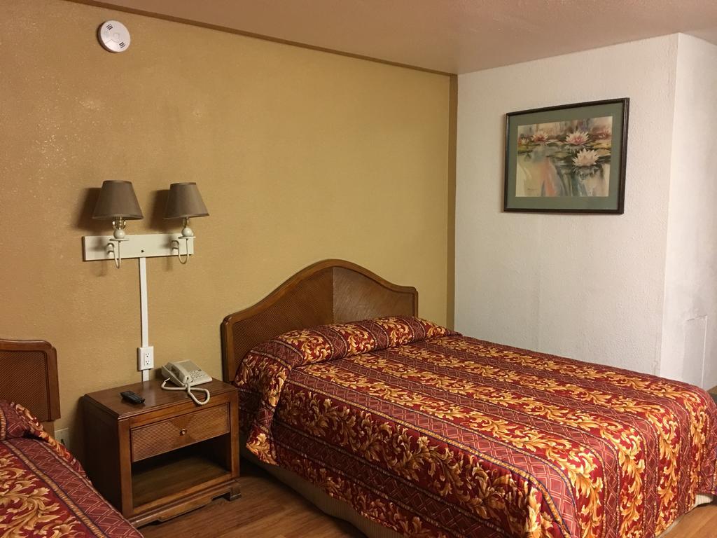 Tri-State Inn Kingman Buitenkant foto